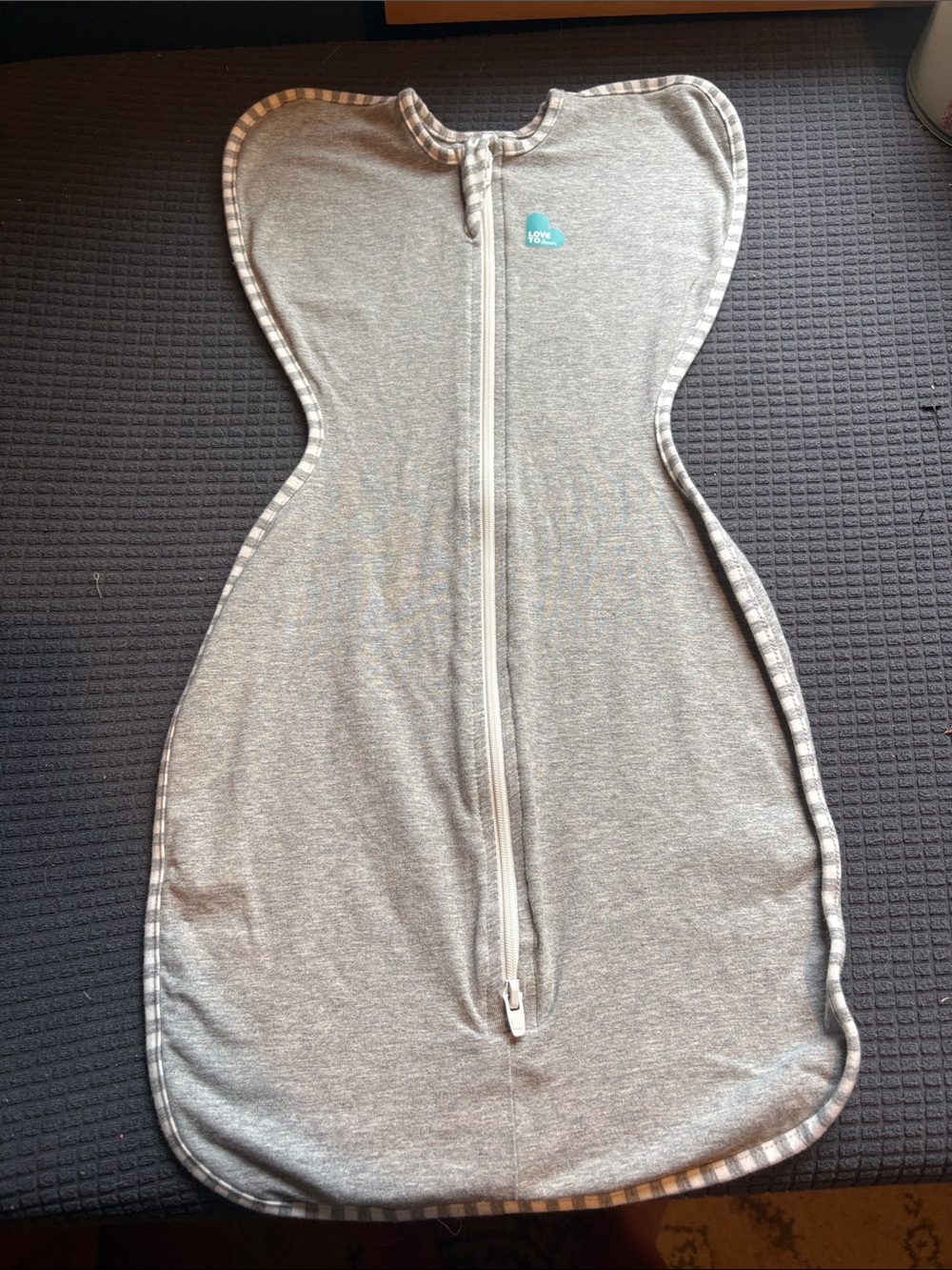 Love to Dream Swaddle Up Grey Baby Swaddle One-Piece with Front Zipper NWOT S